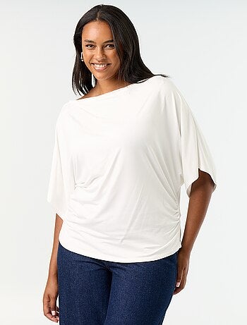 Camiseta con cuello drapeado y mangas cortas