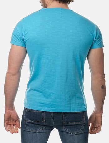 Camiseta con cuello en V