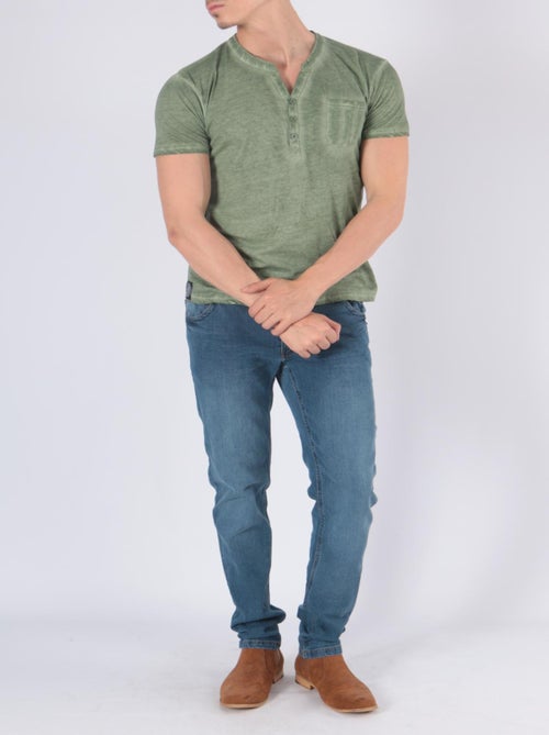 Camiseta con cuello en V - Kiabi