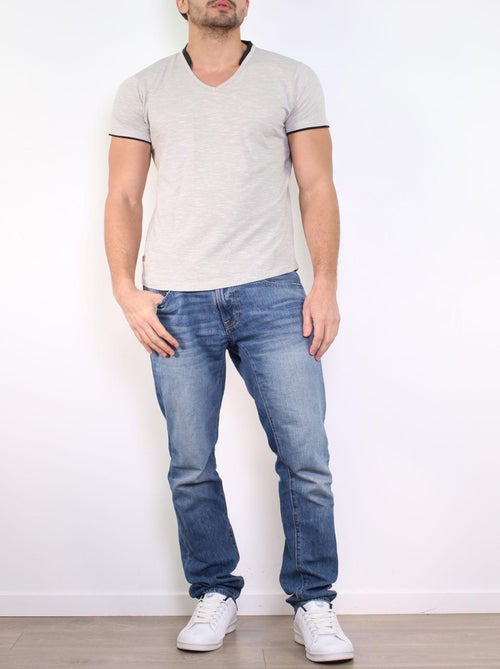 Camiseta con cuello en V - Kiabi