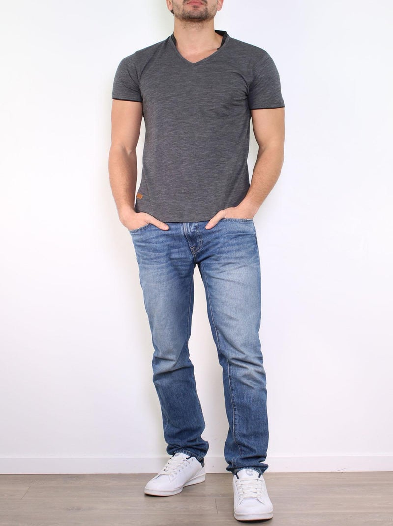 Camiseta con cuello en V Negro - Kiabi