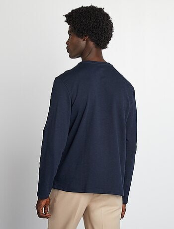 Camiseta con cuello panadero