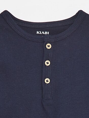 Camiseta con cuello panadero