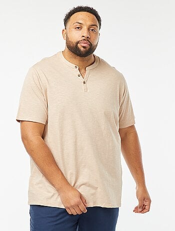 Camiseta con cuello panadero