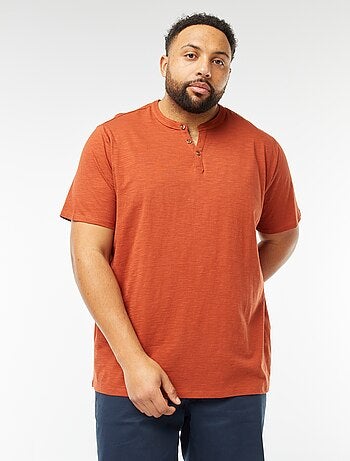Camiseta con cuello panadero