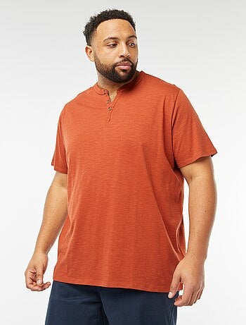 Camiseta con cuello panadero