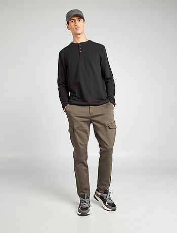 Camiseta con cuello panadero