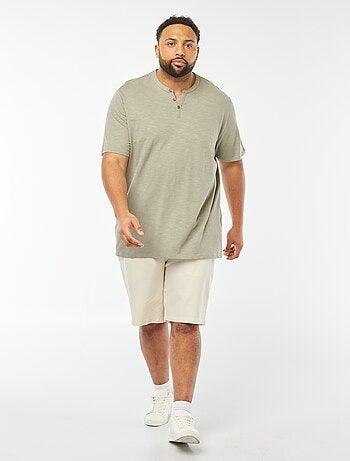 Camiseta con cuello panadero