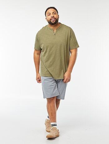 Camiseta con cuello panadero