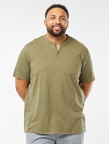Camiseta con cuello panadero