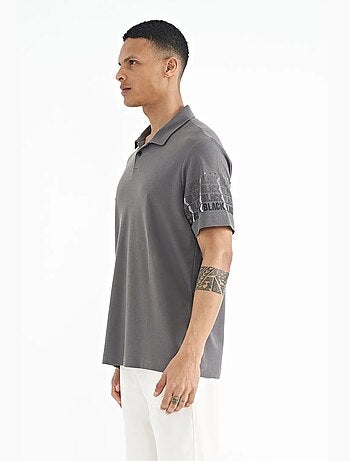 Camiseta con cuello polo estampada tommy