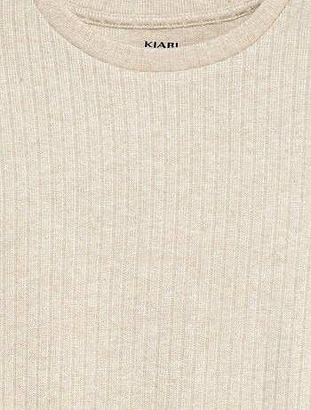 Camiseta con cuello redondo