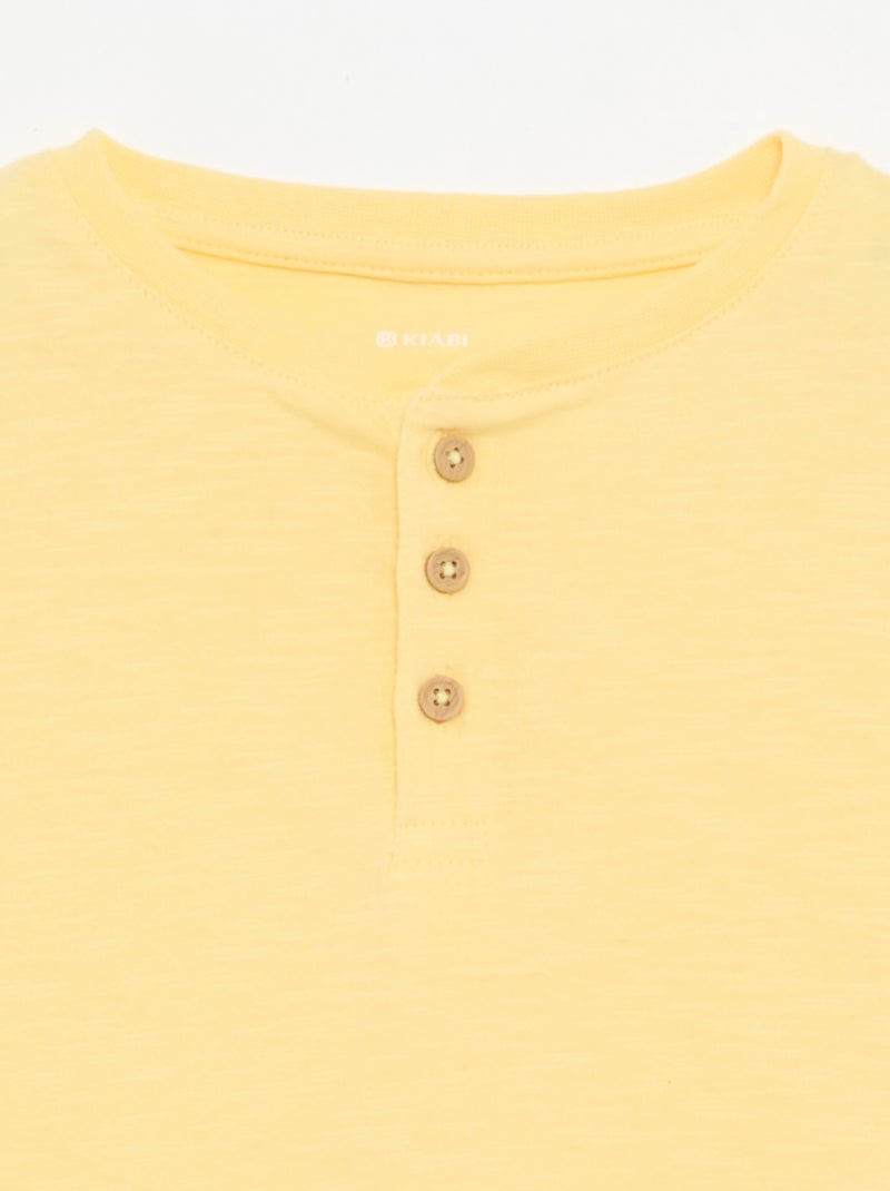 Camiseta con cuello tunecino Amarillo - Kiabi