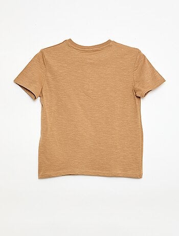 Camiseta con cuello tunecino