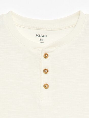 Camiseta con cuello tunecino