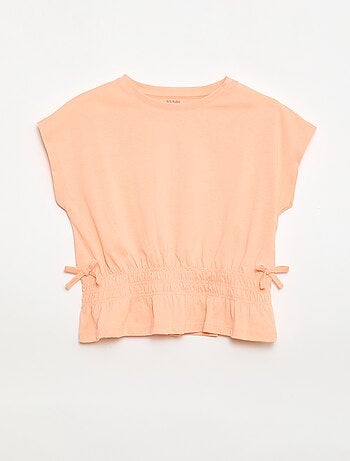 Camiseta con detalle fruncido y lazos en la cintura