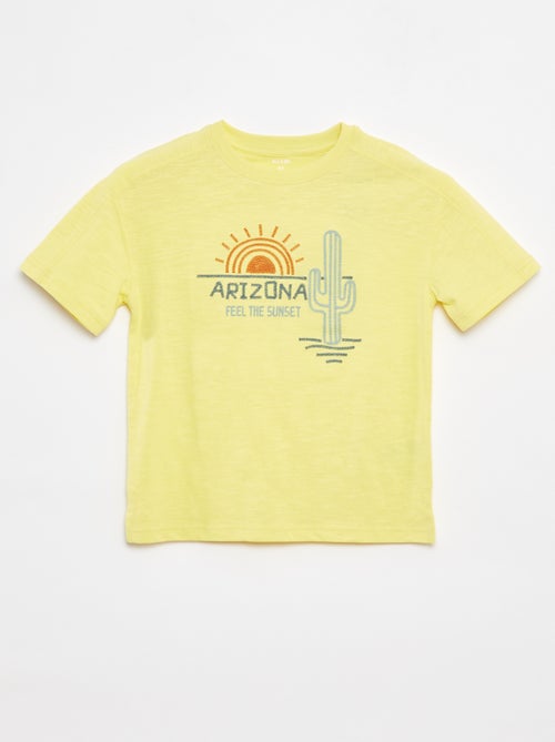 Camiseta con detalles de fantasía y bordados - Kiabi