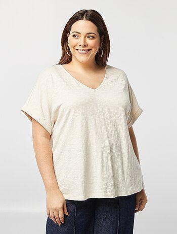 Camiseta con espalda de macramé