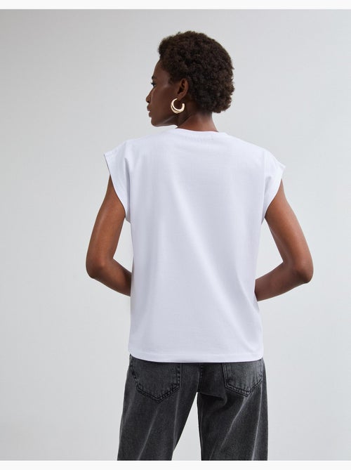 Camiseta con estampado de aluminio, mo fashion - Kiabi Camiseta con estampado de aluminio, mo fashion - Kiabi