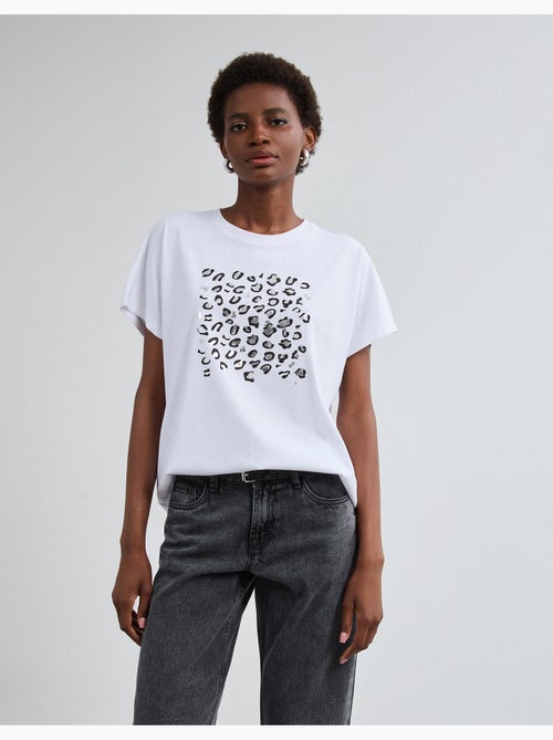 Camiseta con estampado de aluminio, mo fashion - Kiabi Camiseta con estampado de aluminio, mo fashion - Kiabi