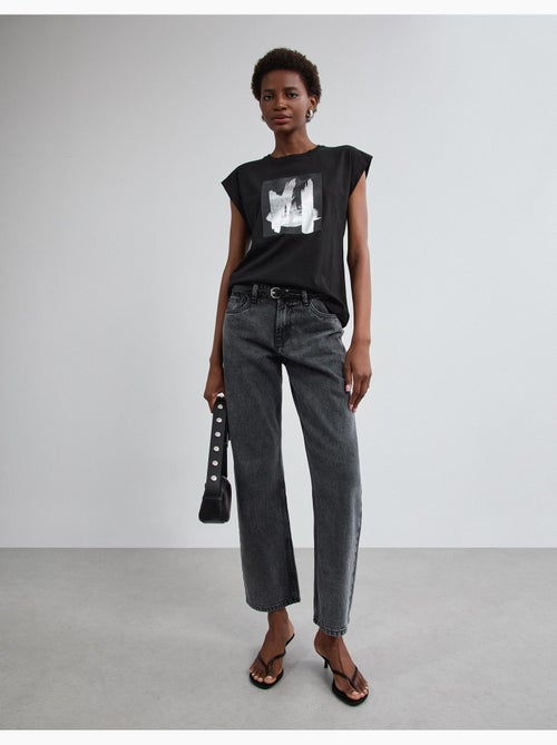 Camiseta con estampado de aluminio, mo fashion - Kiabi Camiseta con estampado de aluminio, mo fashion - Kiabi