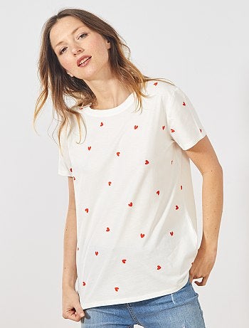 Camiseta con estampado de 'corazones' - Kiabi