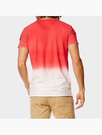 Camiseta con estampado tie and die