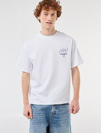 Camiseta con estampados delante y detrás en algodón liso