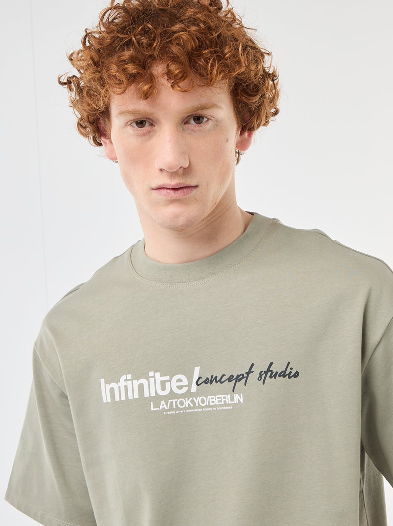 Camiseta con estampados delante y detrás en algodón liso Verde - Kiabi