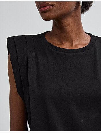 Camiseta con hombreras, mo fashion
