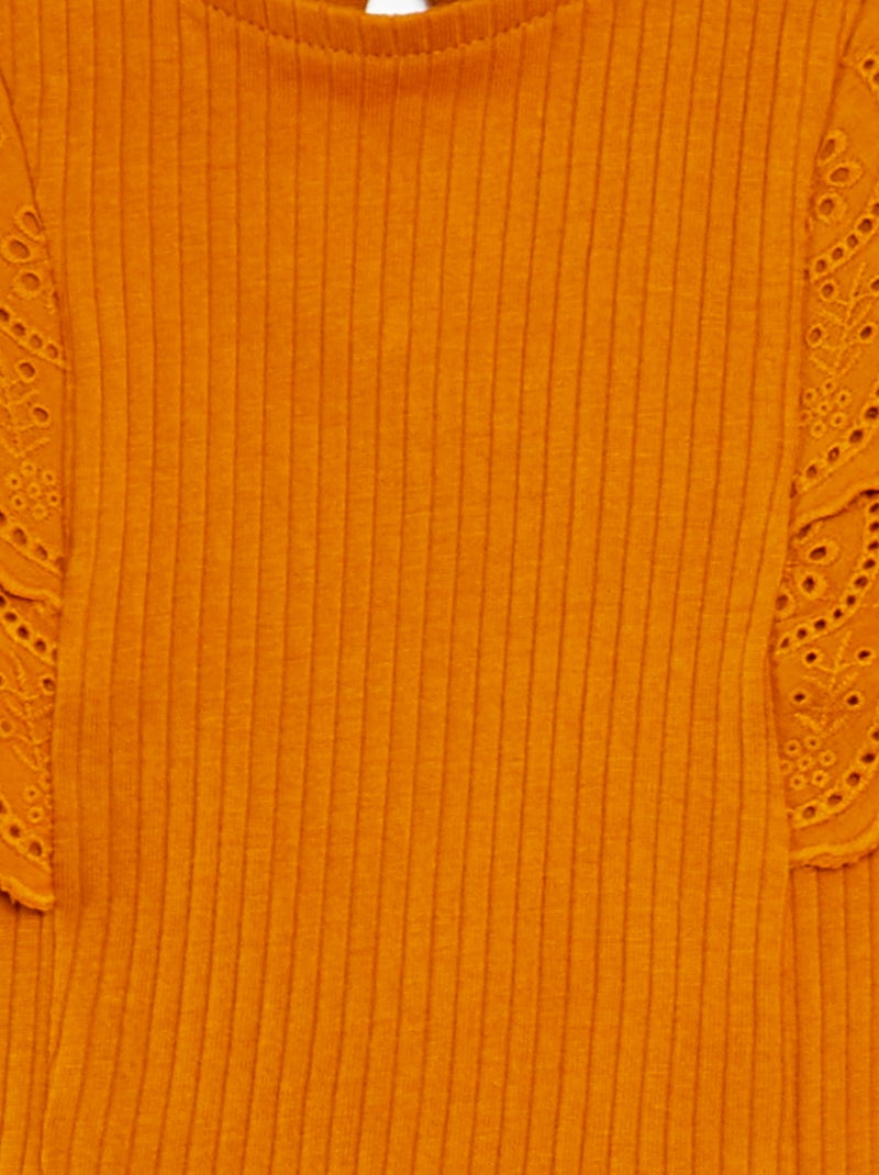 Camiseta con mangas bordadas AMARILLO - Kiabi