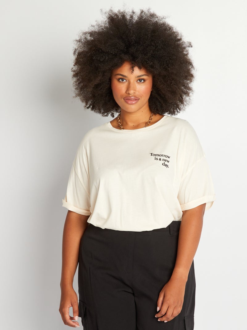 Camiseta con mensaje bordado BEIGE - Kiabi