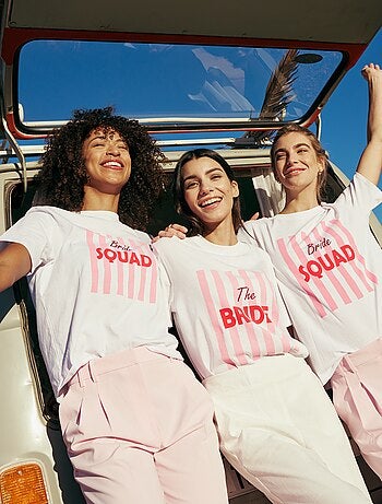 Camiseta con mensaje despedida de soltera