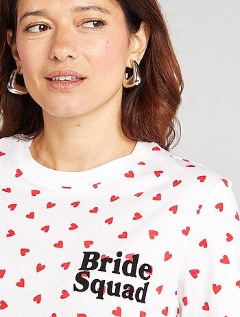 Camiseta con mensaje despedida de soltera