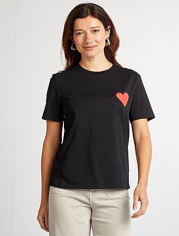 Camiseta con mensaje despedida de soltera