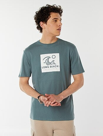 Camiseta con mensaje estampado