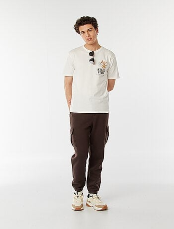 Camiseta con mensaje estampado