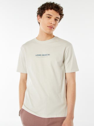 Camiseta con mensaje estampado