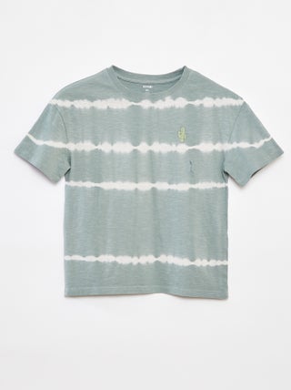 Camiseta con rayas tie-dye