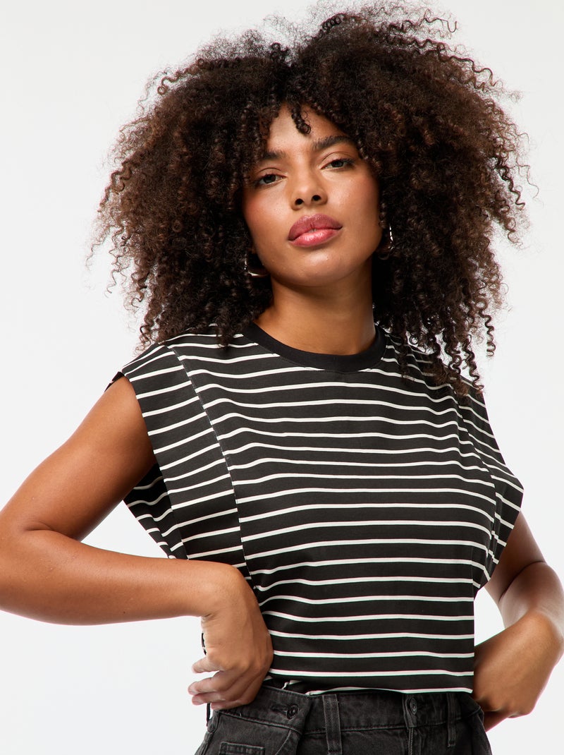 Camiseta con sisa amplia Negro - Kiabi