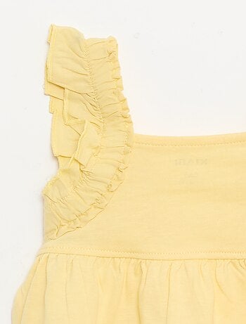 Camiseta con tirantes de volantes