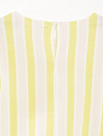 Camiseta con volantes