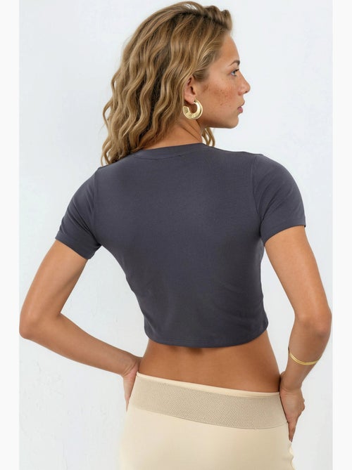 Camiseta corta con cuello redondo busem - Kiabi