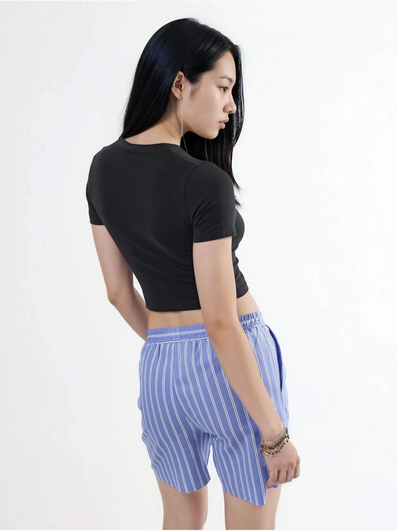 Camiseta corta con cuello redondo busem Negro - Kiabi