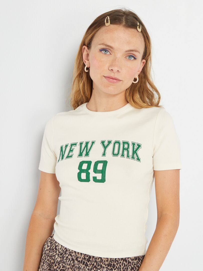 Camiseta corta con estampado estilo colegio BLANCO - Kiabi