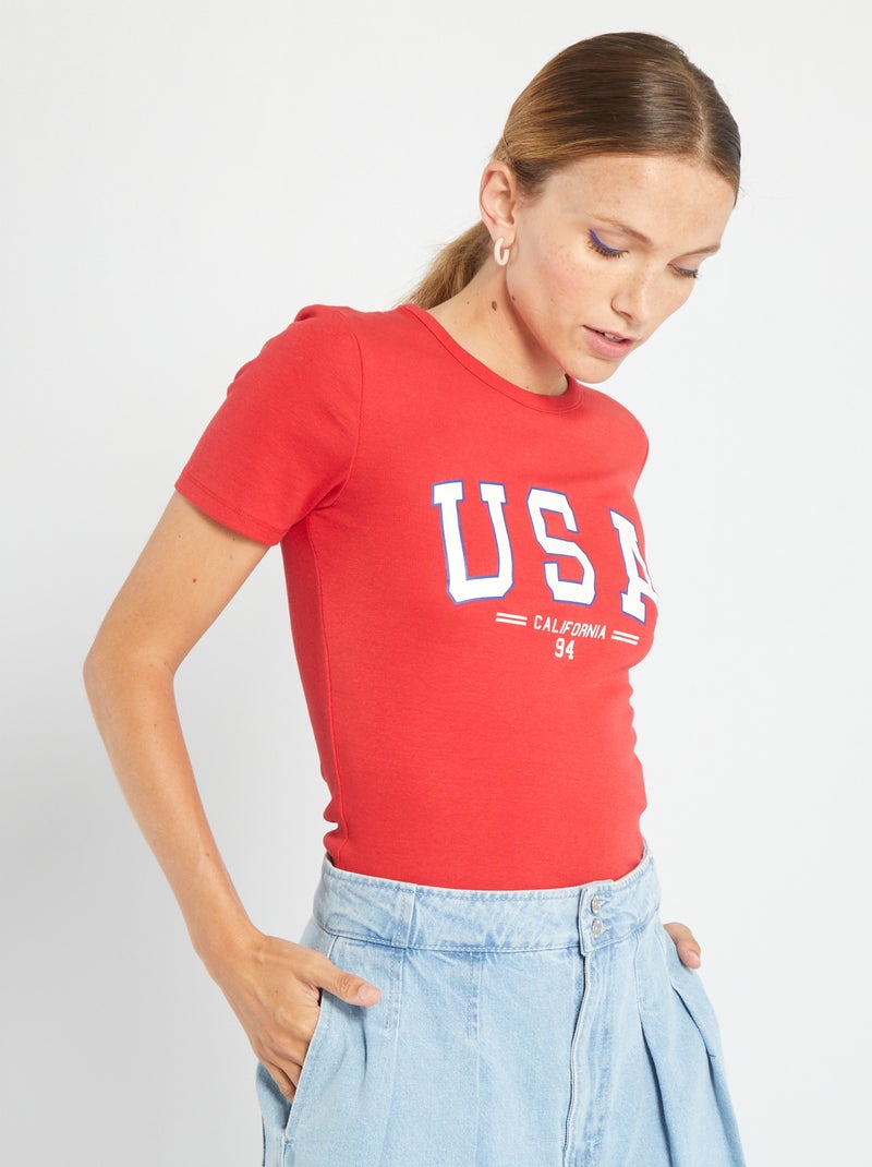 Camiseta corta con estampado estilo colegio ROJO - Kiabi