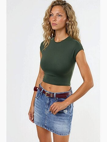 Camiseta corta lisa con cuello redondo busem