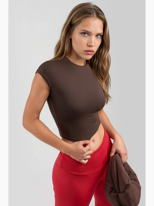 Camiseta corta lisa con cuello redondo busem - Kiabi