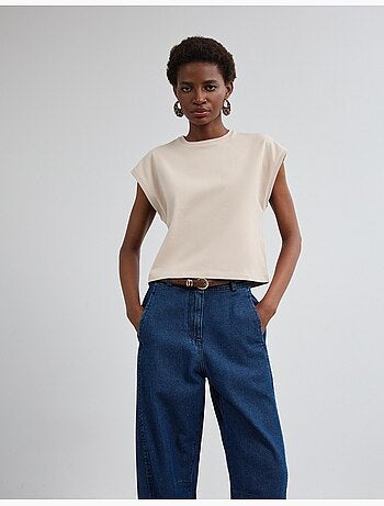 Camiseta cortada, mo fashion