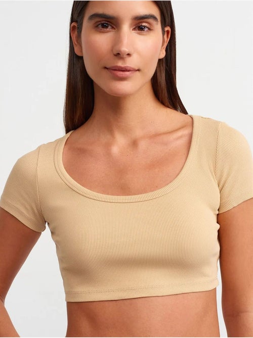 Camiseta crop acanalada de mujer dilvin - Kiabi